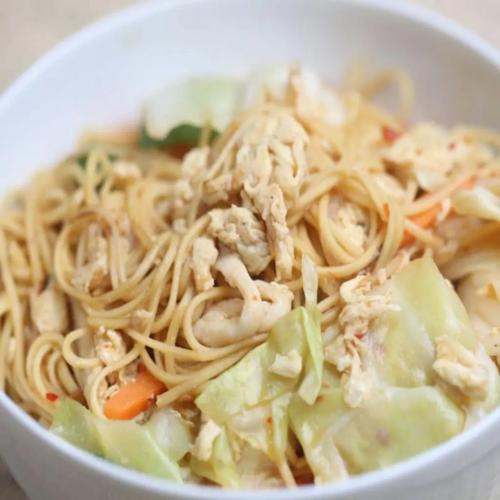 Spicy Noodles And Egg